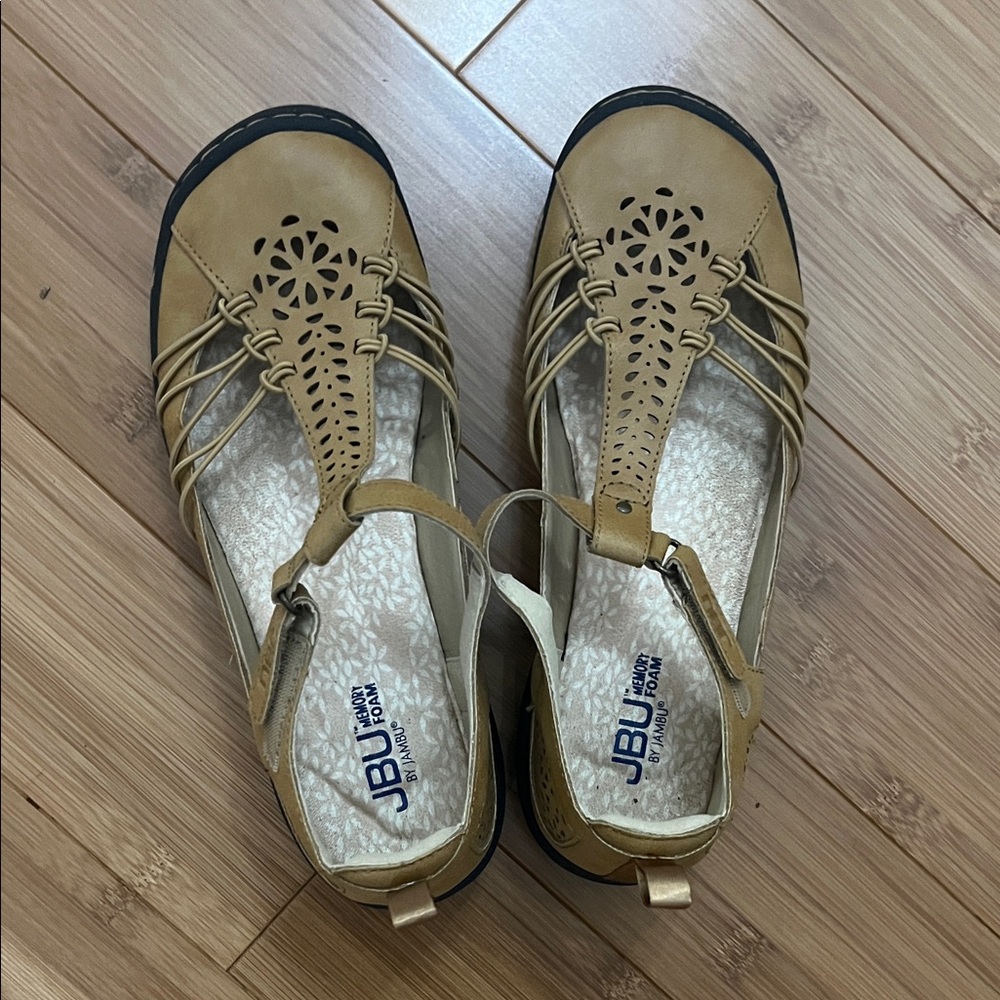 JBU Women's Tan Flats with Cutout Design
